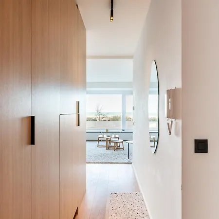 Apartment On Zeedijk With Stunning Sea Views, Cleaning Included