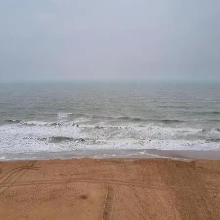 Appartement On Zeedijk With Stunning Sea Views, Cleaning Included